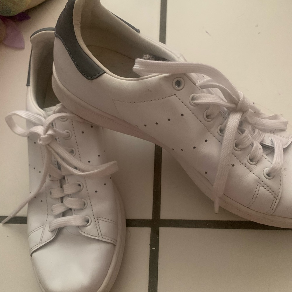 Adidas white sneakers 7.5